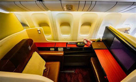 japan airlines first class